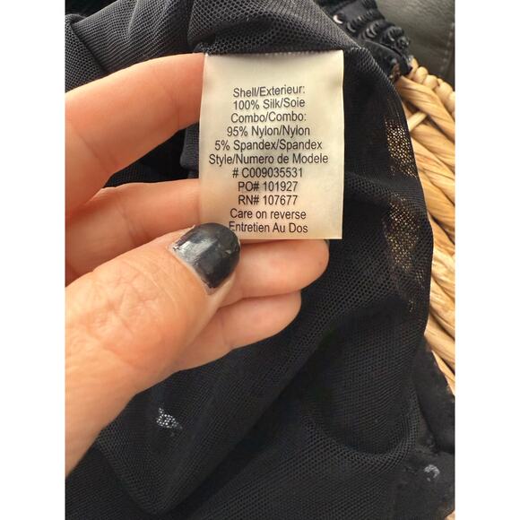 Alice and Olivia Silk Blouse Women's Small All Over Sequin Short Sleeve - Picture 4 of 6